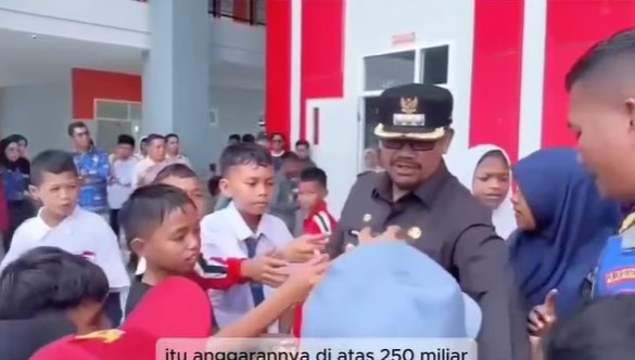 Bupati Buton Tengah Azhari Luruskan Isu Dana Siluman dan Jelaskan Mekanisme Biaya Tidak Terduga Untuk Dapur Sekolah Rakyat 1 Bupati Buton Tengah Azhari Luruskan Isu Dana Siluman dan Jelaskan Mekanisme Biaya Tidak Terduga Untuk Dapur Sekolah Rakyat
