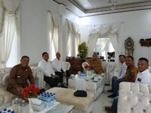 Bupati Buton Selatan Adios Undang PLN Untuk Pastikan Dukungan Jaringan Listrik Kantor Baru Bupati di Laompo