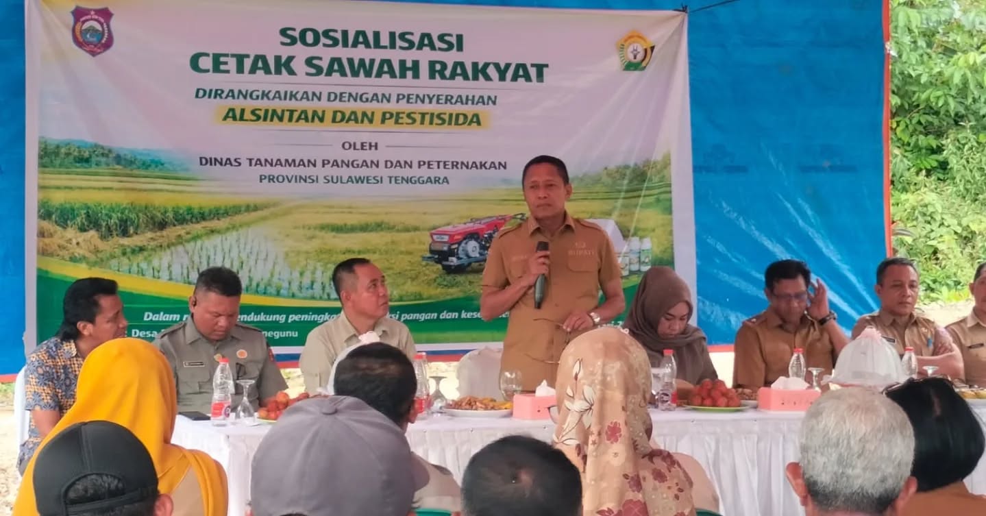 Bupati Butur Afirudin Luncurkan Cetak Sawah Rakyat, Tiga Hand Tractor Dibagikan