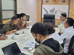 Audiensi Bupati Buton, Alvin Akawijaya Putra, bersama jajaran Pemkab Buton dengan Direktorat Jenderal Perdagangan Dalam Negeri Kementerian Perdagangan membahas usulan revitalisasi Pasar Kaloko pasca kebakaran, di Jakarta, Senin, 12 Januari 2025.