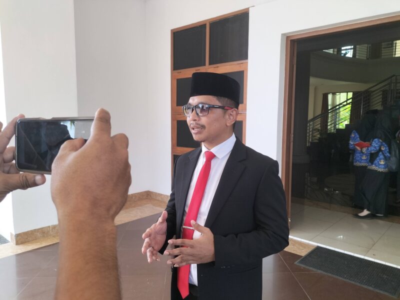 Wali Kota Baubau HYF dan Wakil Ketua DPRD Baubau Adriansyah Ajak Warga Wujudkan Nilai Pancasila 3 F08.2B