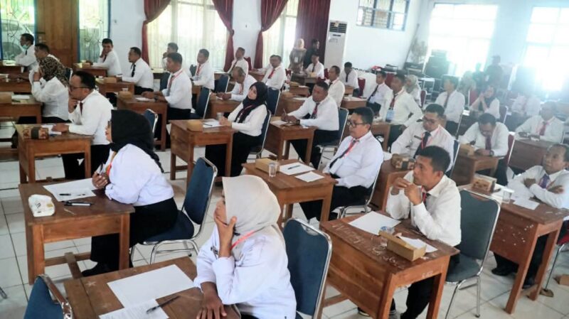 Sekda Buton Selatan Buka Ujian Seleksi Terbuka JPT Pratama, Kini Masuki Tahap Penulisan Makalah dan Wawancara