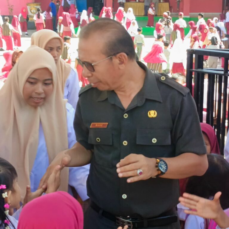 Kadis Dikpora Apresiasi SDN 2 Baubau Harumkan Nama Baubau Sampai Ditingkat Nasional, La Mane Tegaskan Program Tujuh Kebiasaan Anak Hebat Bukan Seremonial, Harus Jadi Kebiasaan Siswa
