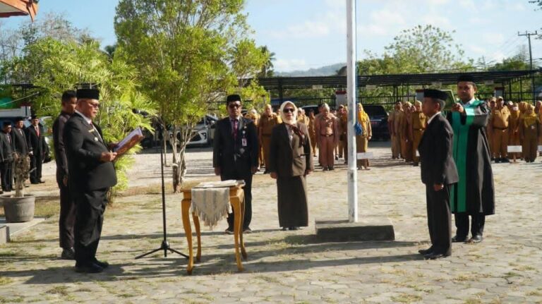 Sadidi Dilantik Jadi Kepala Dinas Ketahanan Pangan, Bupati Buton Selatan H Muh Adios Titip Pesan Integritas, Tujuh ASN Purnabakti Terima Penghargaan, PPPK Diberi Amanah