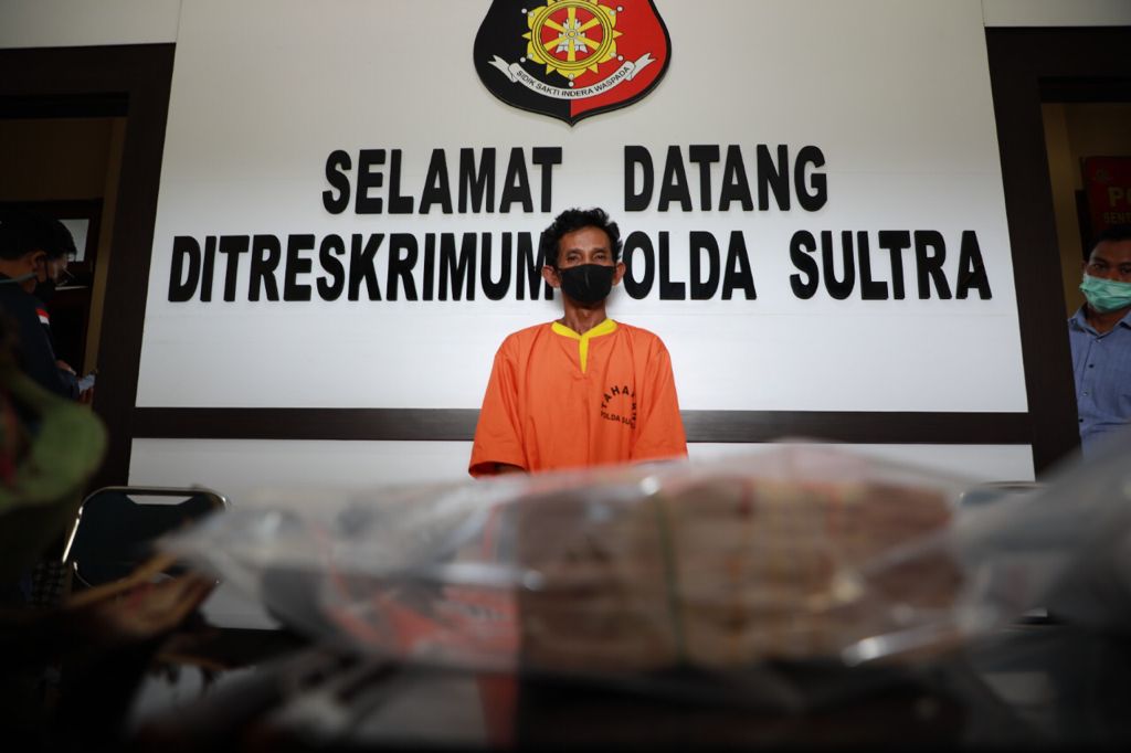 Polda Sultra Tangkap Penipu Penggandaan Uang Asal Konsel Secara Gaib, Berhasil Mendapatkan Uang Rp 200 Juta Dari Delapan Korbannya 2 F01.1 UANG PALSU