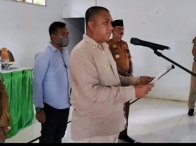 Bupati Busel Arusani : Pokdarwis Ujung Tombak Pariwisata 2 F01.4 Bupati Buton Selatan H La Ode Arusanj saat memberikan sambutan pada pelantikan Pokdarwis