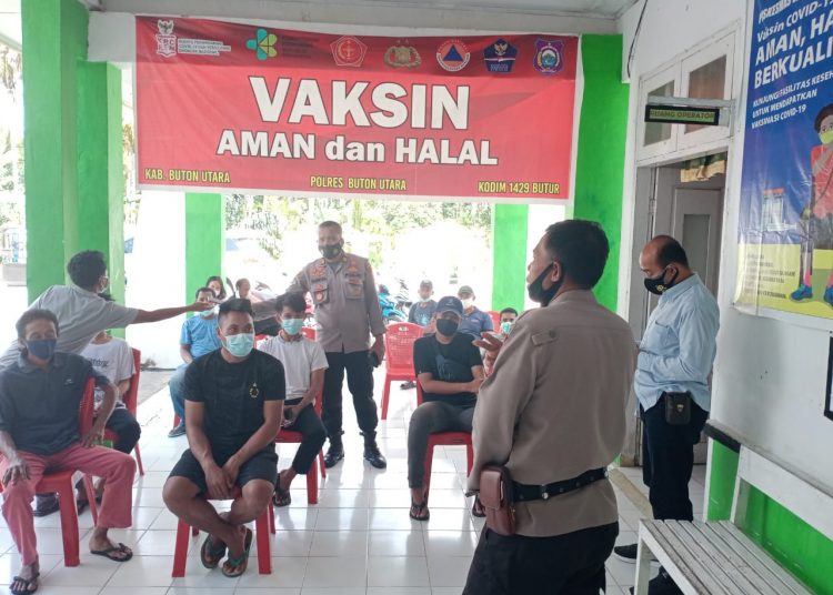Dukung Percepatan Vaksinasi Nasional, Polres Buton Utara dan Jajaran Menggelar Vaksinasi Massal 2 F01.5