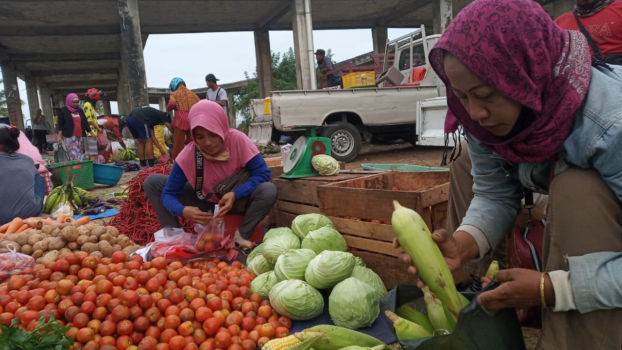 pedagang sayur mayur di Pasar Wameo Kota Baubau Provinsi Sulawesi Tenggara
