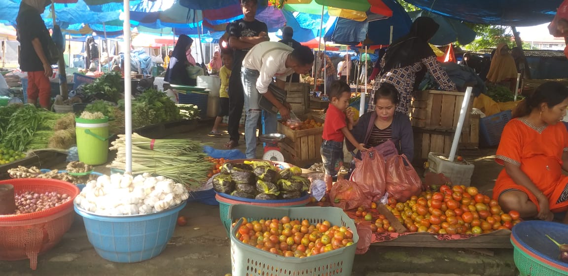 F04.4 pedagang di Pasar Wameo