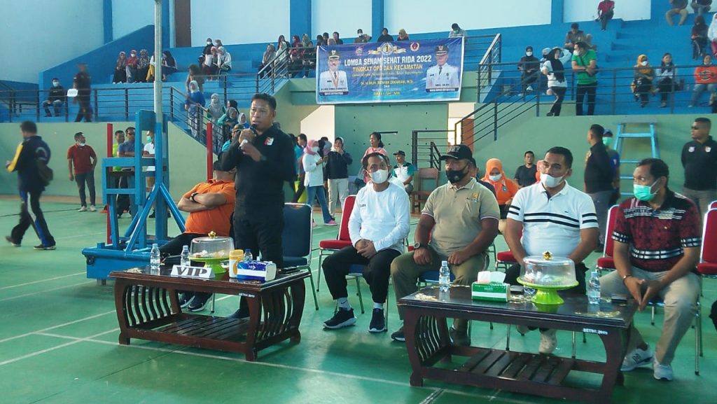 Wabup Butur Ahali Secara Resmi Membuka Pertandingan Bulu Tangkis 1 Tahun Kepemimpinan RIDA 2 WhatsApp Image 2022 02 27 at 11.21.02