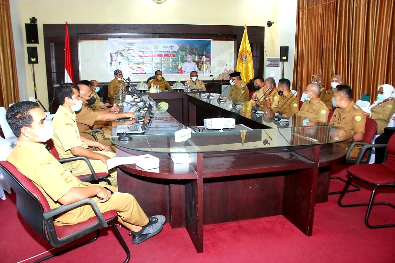 Plt. Walikota Baubau Monianse Himbau OPD Terkait Untuk Ikut Berperan Dalam Pengembangan Limbo Wisata 1 F01.3