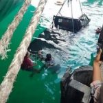 Mobil Pickup ‘Terjun Bebas’ di Laut Ketika Hendak Mengangkut Sembako di Dermaga 2 Pelabuhan Murhum Baubau
