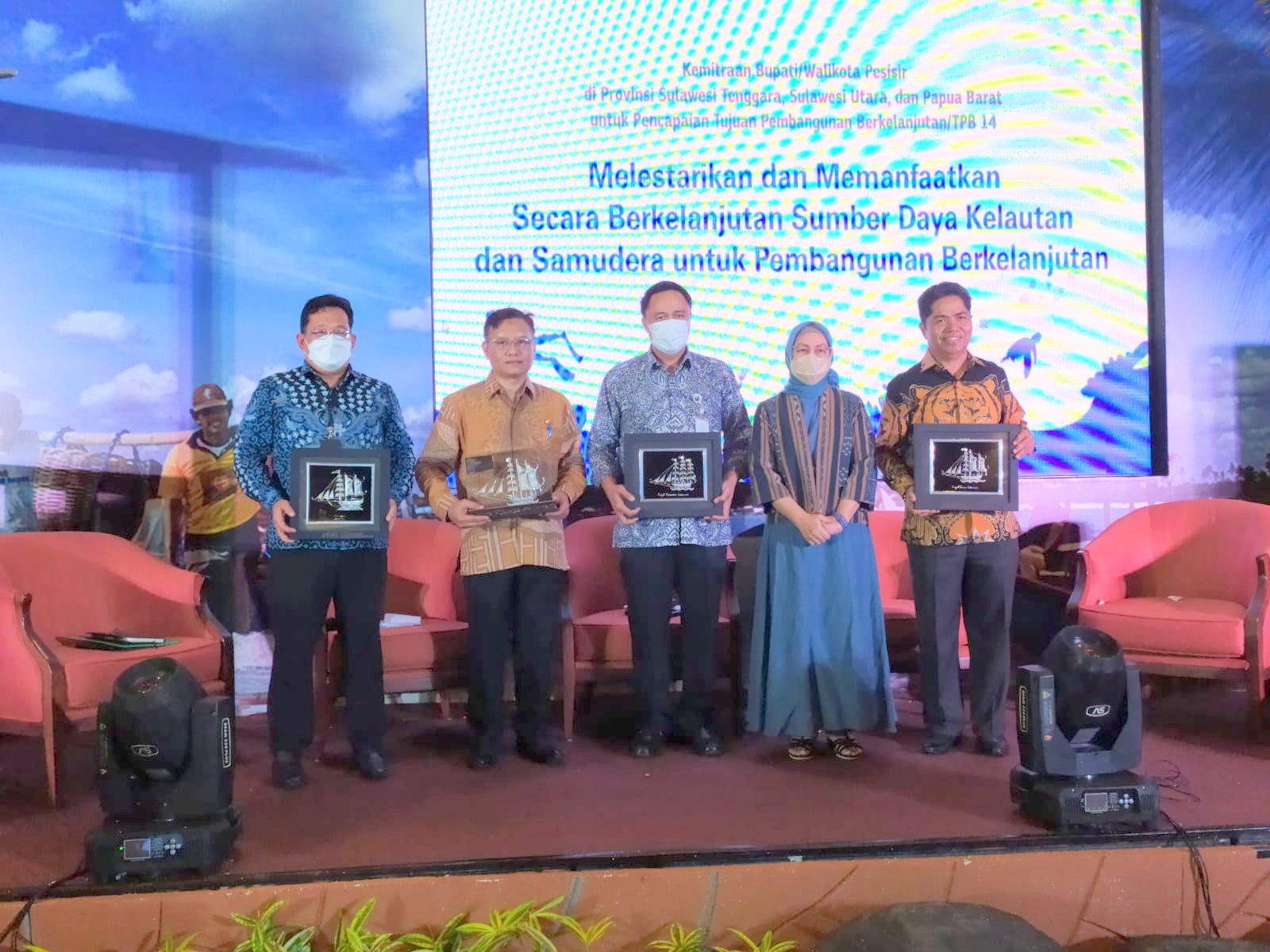 Bupati Buton La Bakry Paparkan Perlindungan Laut di Talkshow Bappenas dan RARE 1 F01.3 asli