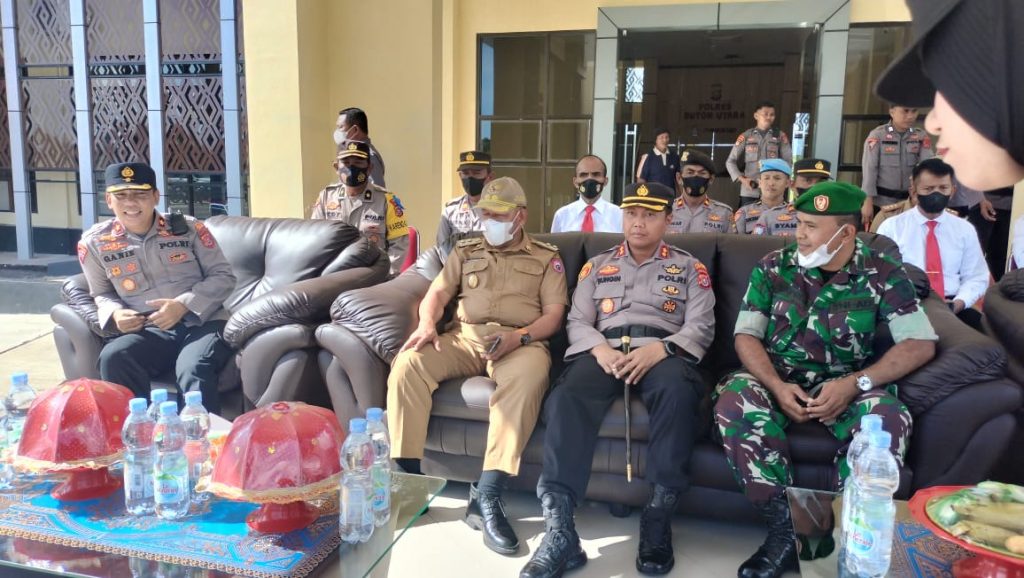 Wabup Butur Hadiri Apel Gelar Pasukan Operasi Zebra Anoa 2022 2 F04.1B