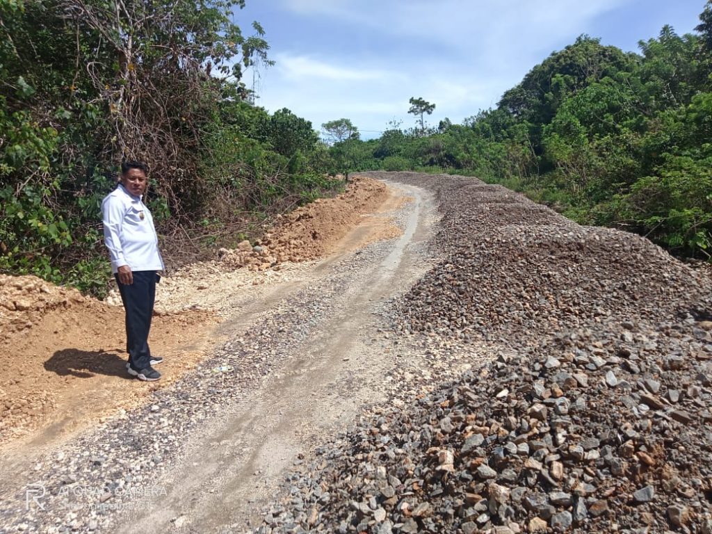 Dinas PUPR Butur Genjot Pembangunan Insfrastruktur Jalan 3 F04.3B