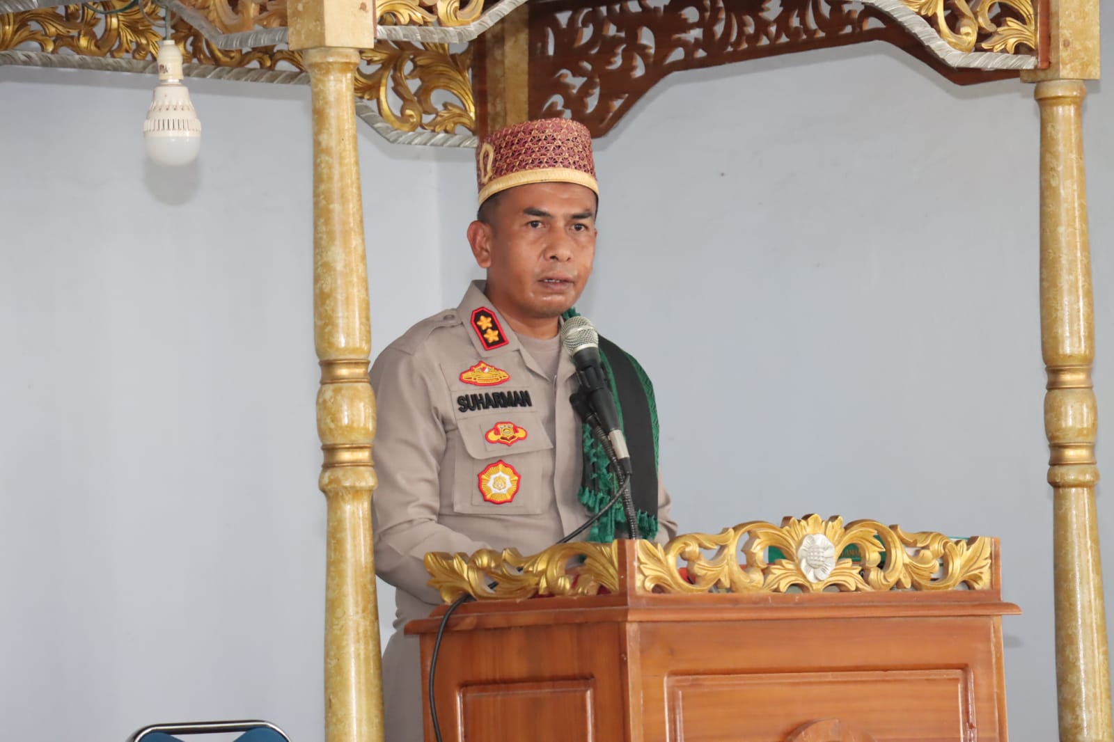 F06.3 Plh Kapolres Baubau AKBP Suharman Sanusi SIK