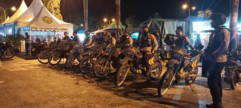 Jelang Nataru, Sat Samapta Polres Baubau Lakukan Patroli 2 F06.4 Jelang perayaan Natal dan tahun baru Sat Samapta Polres Baubau Lakukan Patroli