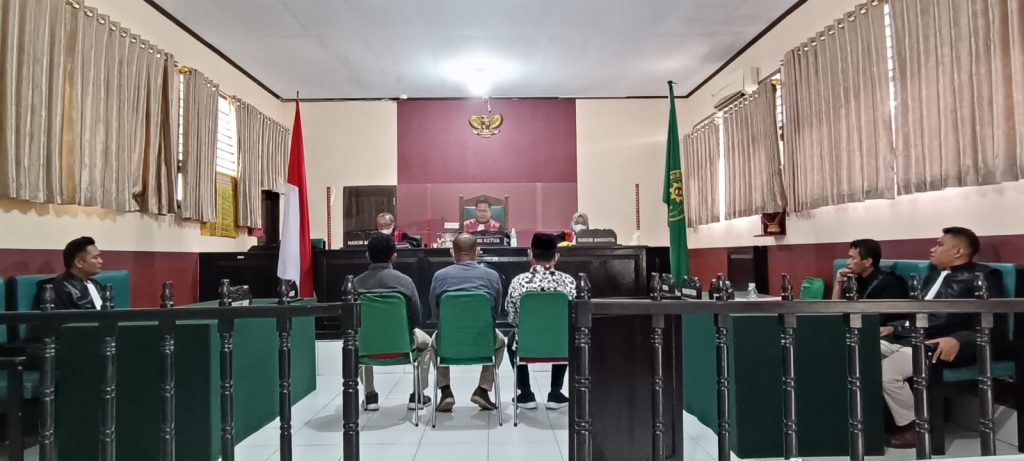Perkara Korupsi PDAM Buteng, Hakim Vonis Tiga Terdakwa Bersalah, Muhidin dan Tamrin Dihukum 1 Tahun Penjara, Abdul Wahab 3 Tahun Penjara 2 F01.1 2