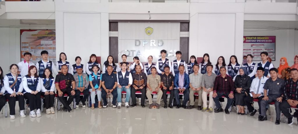 DPRD Baubau Terima Kunjungan Legislatif dan Mahasiswa Korea Selatan, Zahari Minta Negeri Ginseng Berinvestasi di Bidang Perikanan 2 F01.3A