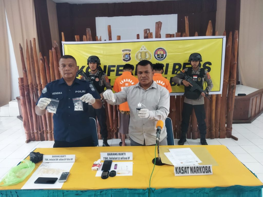 Pengedar dan Pemakai Sabu di Baubau Ditangkap Polisi 2 F01.2 2