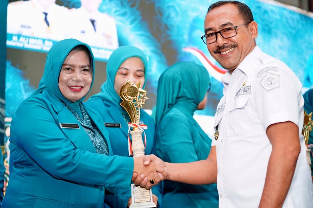 Baubau Dapat Penghargaan Nasional dan Lima Prestasi Program PKK Tingkat Sultra 2 F01.3 4