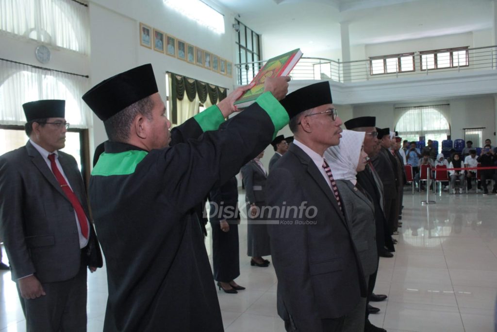 Rotasi 10 Kepala OPD dan Tunjuk dua Pelaksana Tugas Walikota Monianse Harap Bisa Tuntaskan Visi Misi Tampil Manis 2 F01.1A