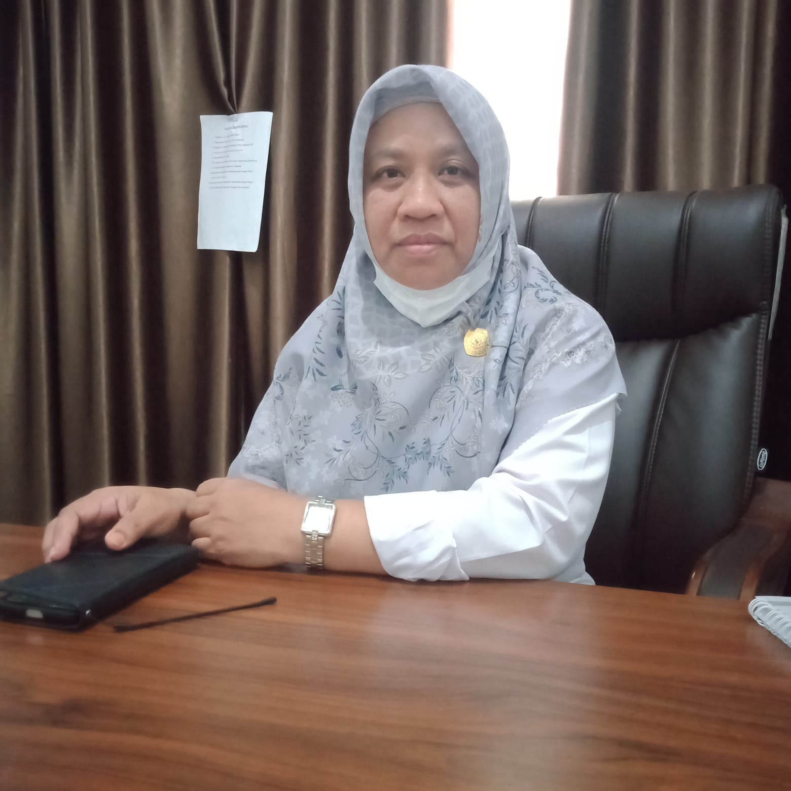 Kordinator devisi teknis, penyelenggaran KPU Baubau Farida SH, KPU Baubau Ancang-ancang Akan Umumkan Daftar Calon Tetap Pada 4 November 2023