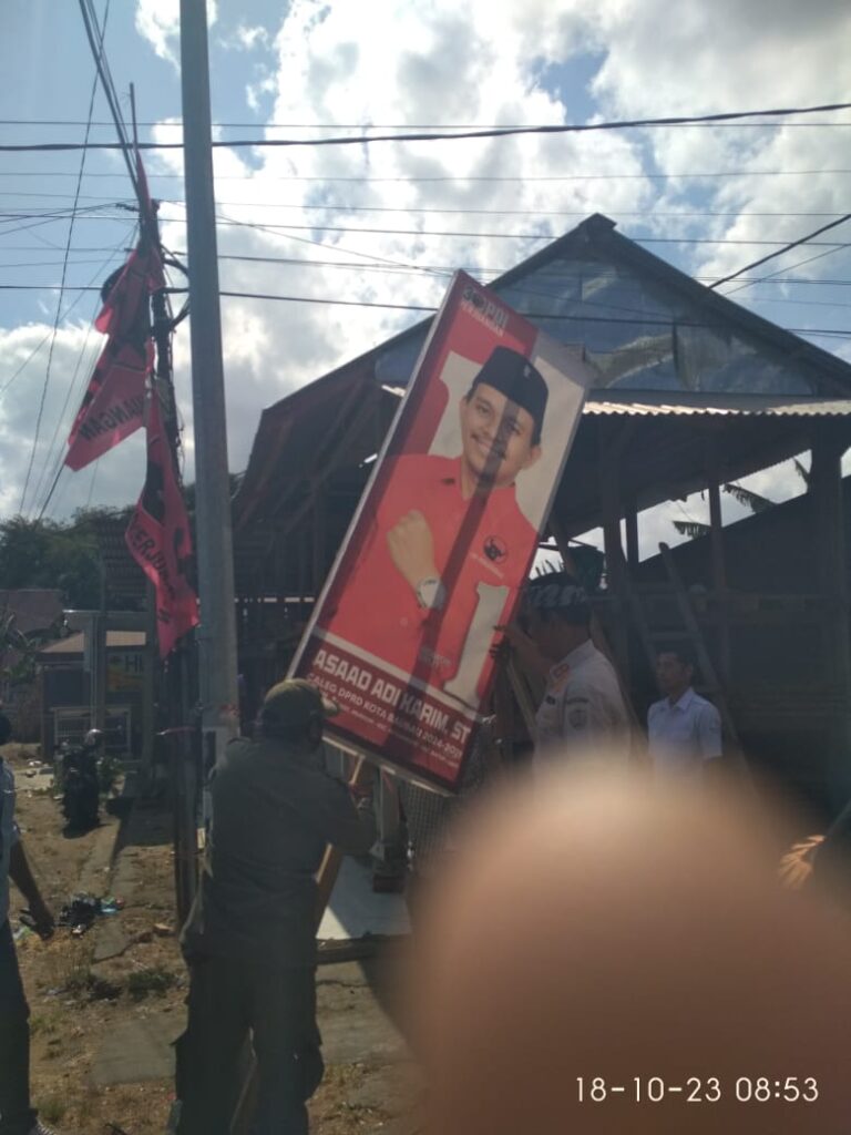64 Alat Peraga Kampanye Yang Melanggar Perda Ditertibkan Satpol PP Baubau 2 64 Alat Peraga Kampanye Yang Melanggar Perda Ditertibkan Satpol PP Baubau