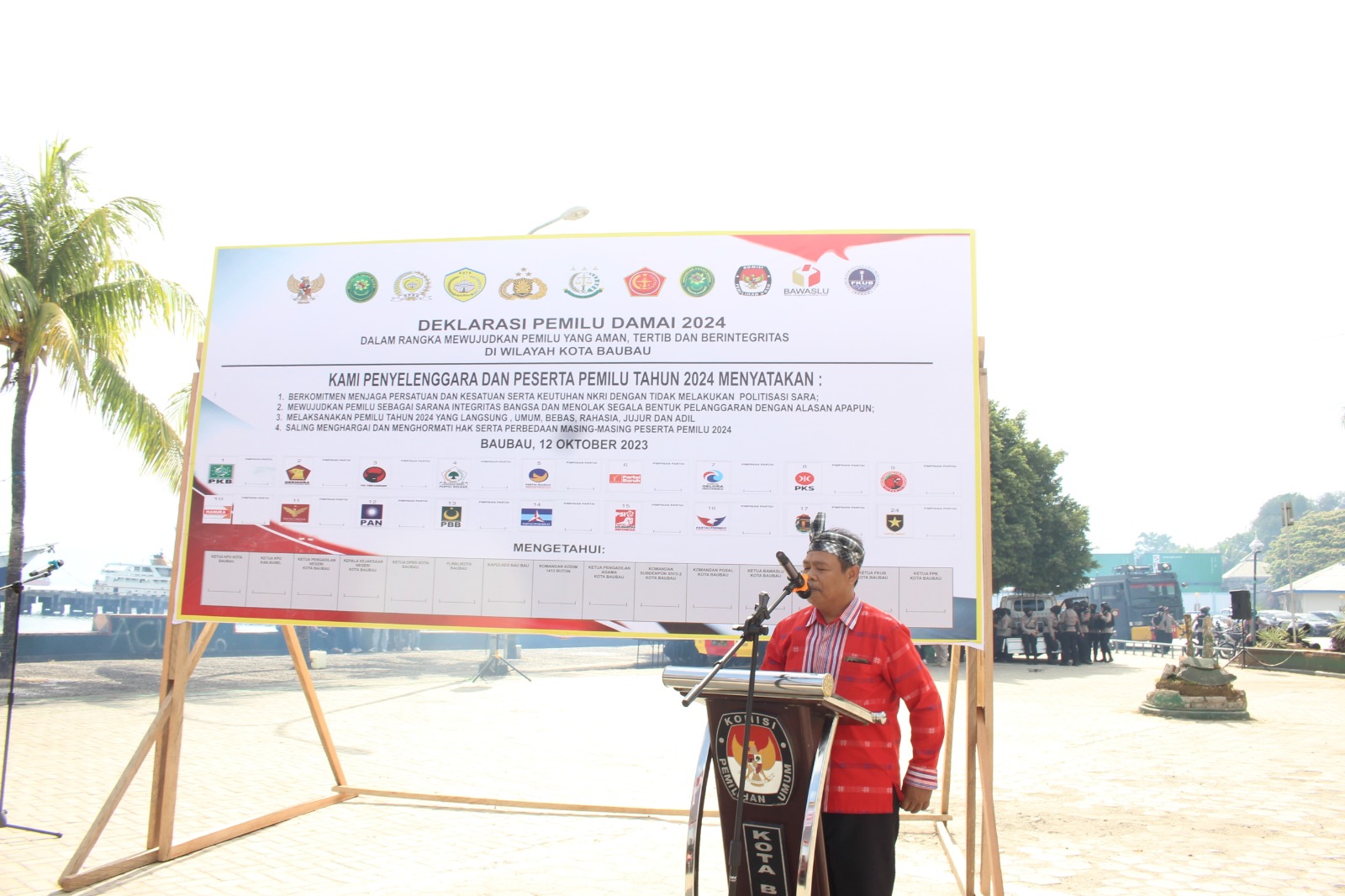 Ketua KPU Baubau La Ode Supardi Apresiasi Polres Gelar Deklarasi Pemilu Damai Tahun 2024 1 Ketua KPU Baubau La Ode Supardi Apresiasi Polres Gelar Deklarasi Pemilu Damai Tahun 2024