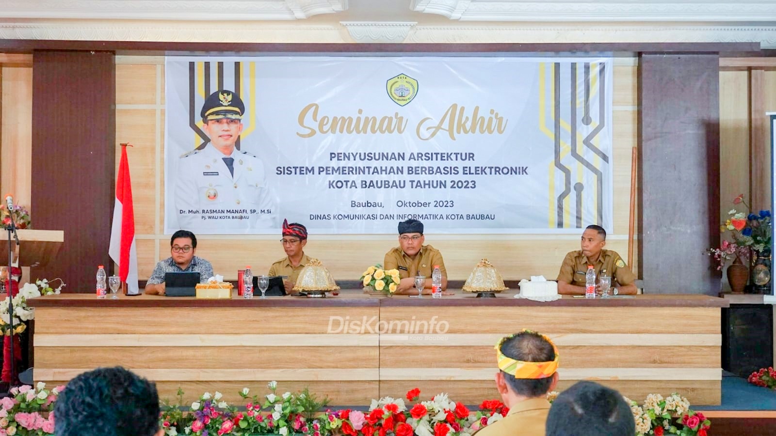 Asisten III Setda Baubau Wakili Pj Walikota Baubau Dr Rasman Manafi Buka Seminar Akhir SPBE
