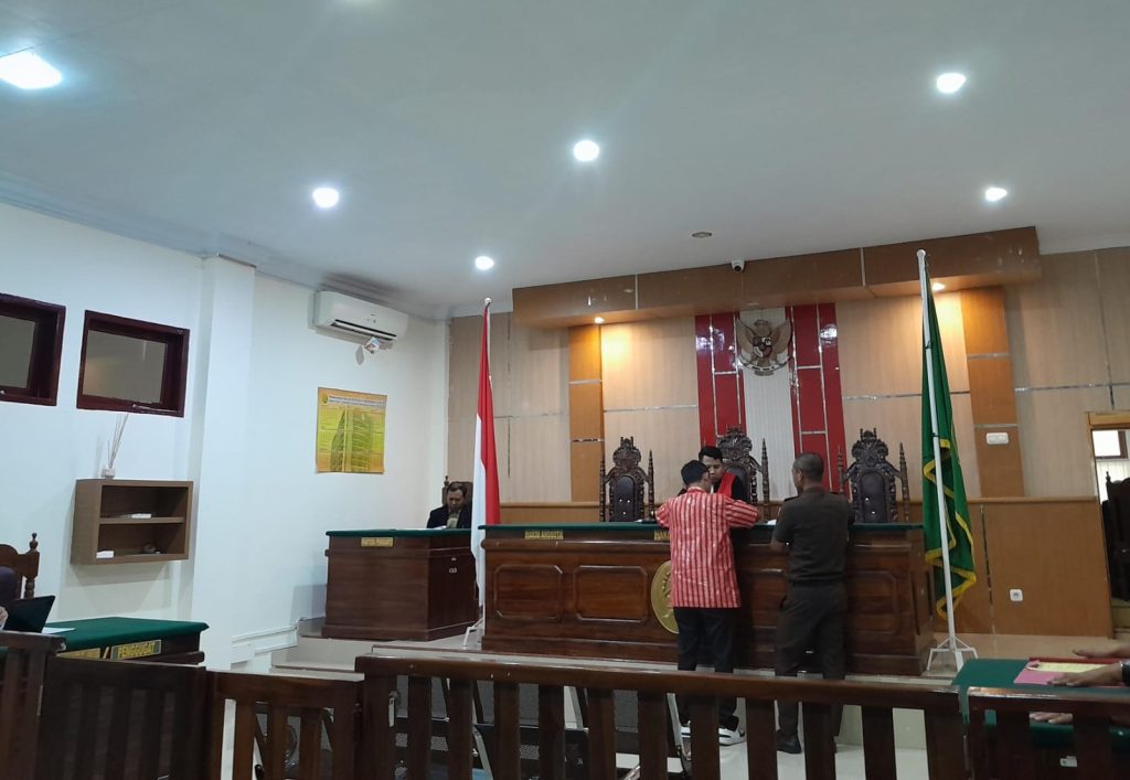 Sidang Prapradilan Kasus Dugaan Korupsi Bandar Udara Cargo dan Pariwisata Buton Selatan, Kuasa Hukum Minta Penyitaan Aset Oleh Kejari Buton Dikembalikan 2 Sidang Perdana Prapradilan Dugaan Kasus Bandar Cargo di Busel, Sidang Prapradilan Kasus Dugaan Korupsi Bandar Udara Cargo dan Pariwisata Buton Selatan, Kuasa Hukum Minta Penyitaan Aset Oleh Kejari Buton Dikembalikan