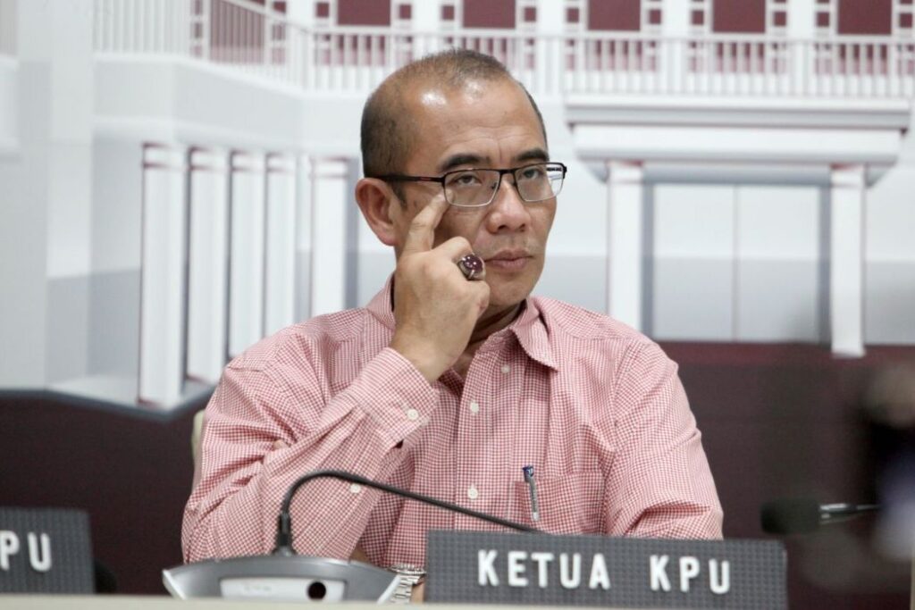 Ketua KPU RI Tegaskan Bila Ingin Maju di Pilkada 2024 Maka Anggota Legislatif Dari Pemilu 2019 Wajib Mundur Dari Jabatannya, Sementara Caleg Terpilih Dari Pemilu 2024 Wajib Mundur Setelah Dilantik 2 Ketua KPU RI Tegaskan Bila Ingin Maju di Pilkada 2024 Maka Anggota Legislatif Dari Pemilu 2019 Wajib Mundur Dari Jabatannya, Sementara Caleg Terpilih Dari Pemilu 2024 Wajib Mundur Setelah Dilantik