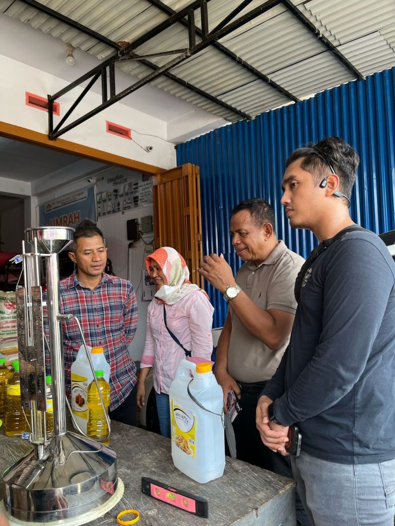 Waspada Jelang Lebaran, Dinas Perdagangan Baubau Temukan 21 Ton MinyaKita Tidak Sesuai Takaran, Pemilik Toko Diminta Hentikan Sementara Peredarannya