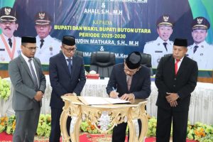 Ucapkan terimakasih Kepada Ridwan Zakaria-Ahali Pada Prosesi Serah Terima Jabatan, Afirudin Mathara Komitmen Lanjutkan Pembangunan