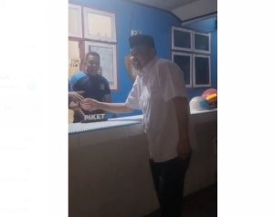 Cerita Anggota DPRD Baubau H Hasan Basri Gesit Cari Lima Kantong Darah A+ Sampai Subuh Untuk Selamatkan Warga BWI Yang Kekurangan Haemoglobin 4 H Hasan Basri di Damkar Kota Baubau