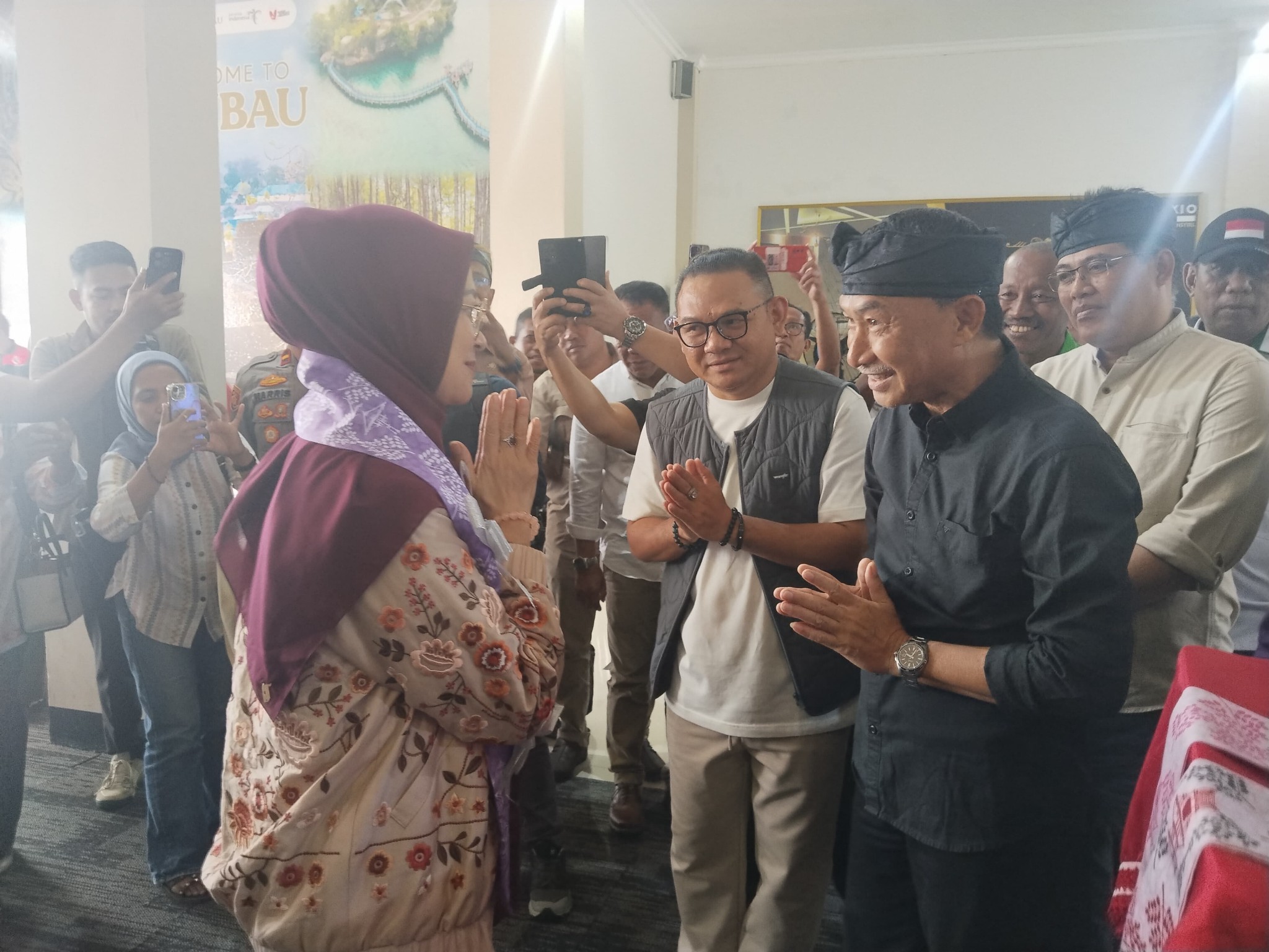 Baksos, Pasar Murah Hinnga Berkunjung ke Keratn Buton Kadi Agenda Rustini Muhaimin, Istri Cak Imin Selama di Baubau