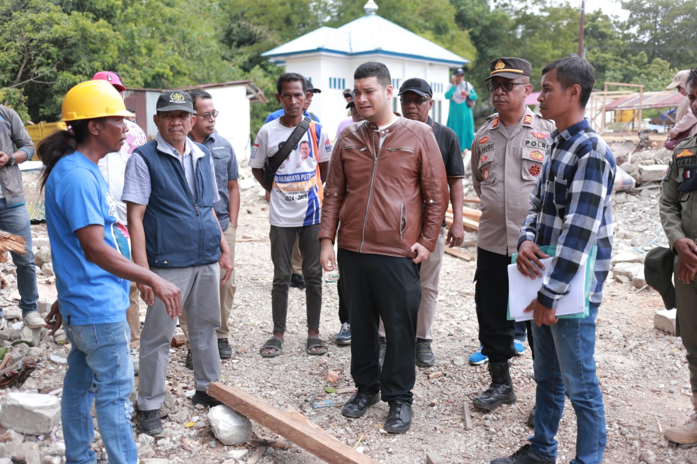 Bupati Buton Alvin Akawijaya Putra Komitmen Wujudkan Pasar Kaloko yang Lebih Aman Tahan Dari Cuaca Ekstrem