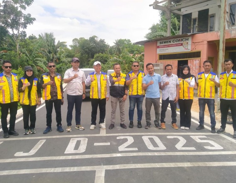 Penyerahan aset Jalan Stadion 2 dari BPJN Sultra kepada Pemkab Buton, Jumat, 23 Januari 2026. Jalan sepanjang sekitar 2 kilometer tersebut kini resmi menjadi aset daerah dan dikelola oleh Pemkab Buton.