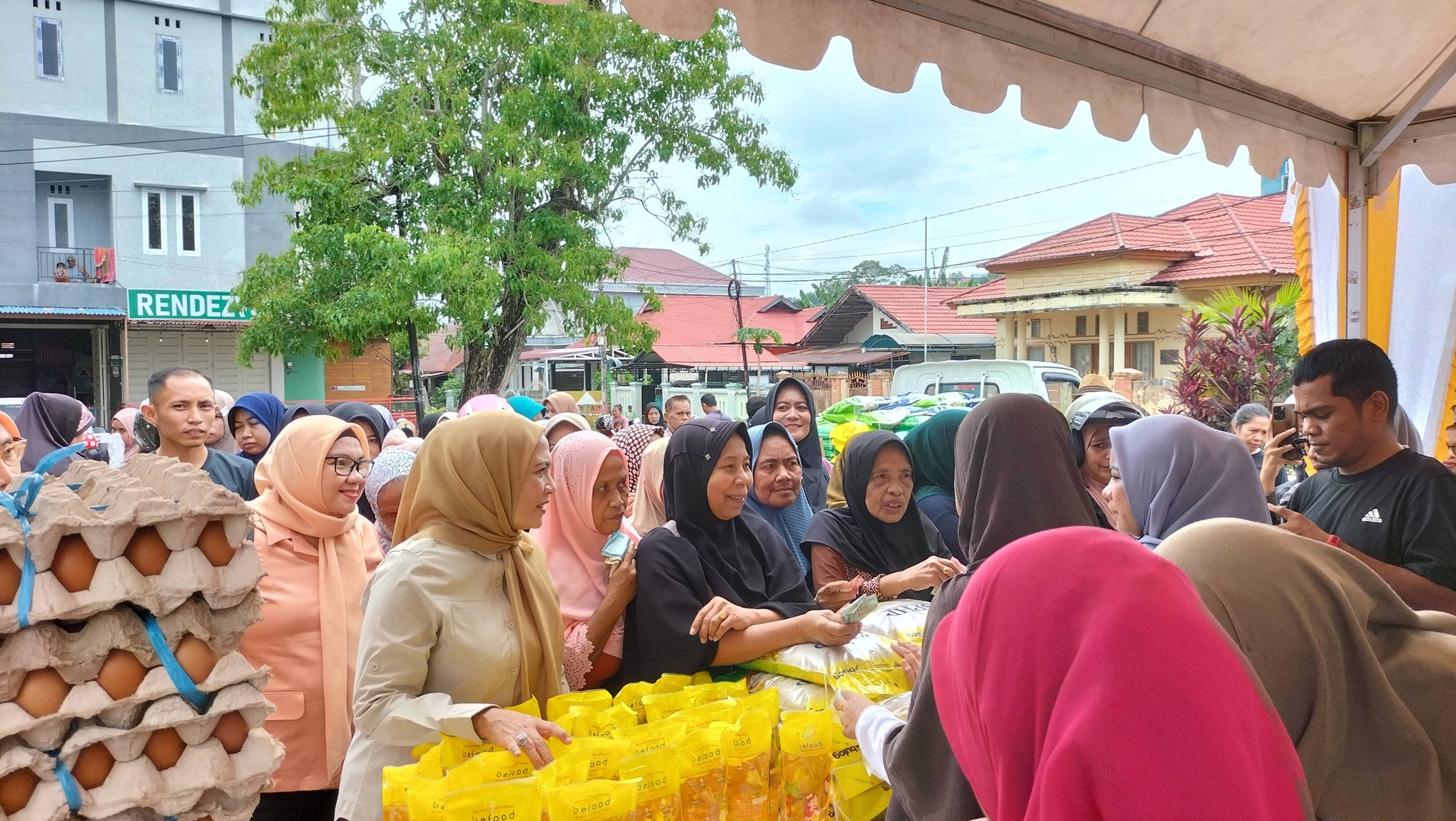 Stadion Betoambari Jadi Lokasi GPM, Pemkot Baubau Fokus Kendalikan Inflasi Jelang Ramadan 1 Stadion Betoambari Jadi Lokasi GPM, Pemkot Baubau Fokus Kendalikan Inflasi Jelang Ramadan