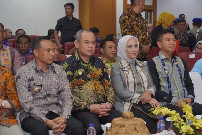 Walikota Baubau HYF dan Wawali Wa Ode Hamsinah Hadiri Rakor KPK dan ATR/BPN Dorong Transparansi Aset Daerah dan Percepatan Reforma Agraria di Sulawesi Tenggara