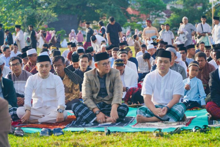 Wali Kota Baubau H Yusran Fahim Ingatkan Makna Kurban di Tengah Tantangan Sosial