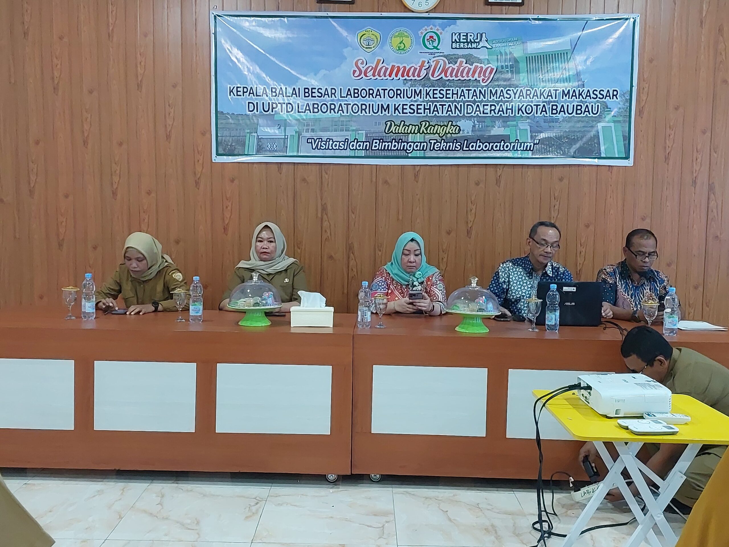 BB Labkesmas Makassar Perkuat Akurasi Laboratorium Kesehatan Daerah Kota Baubau, Dua Puskesmas Dibina Mutu Pemeriksaan Malaria