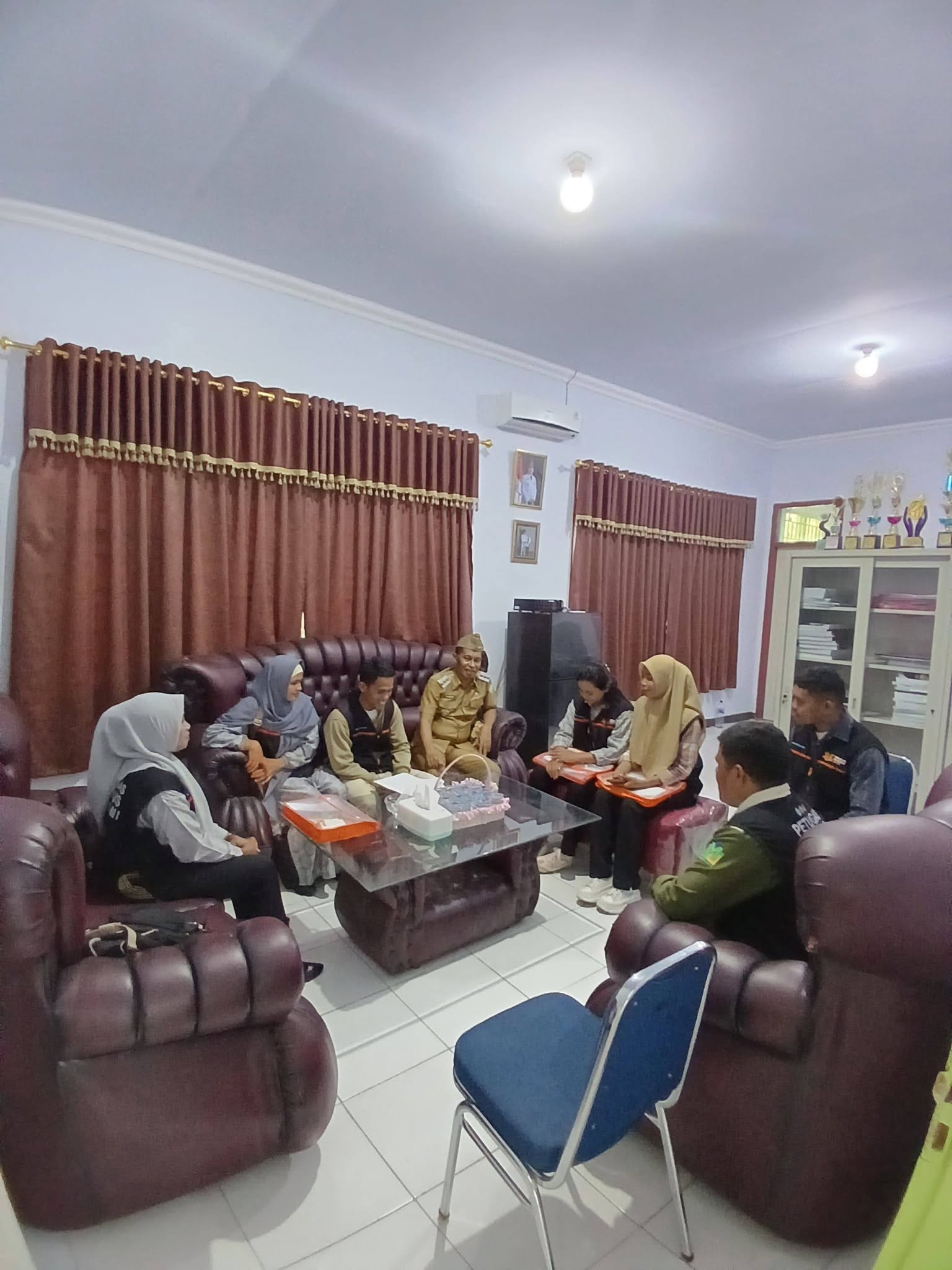 Camat Bungi Hasrun Lepas Petugas SE2026, Tekankan Sinergi dengan Kelurahan